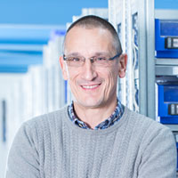 Bild von Marcel Bucher, Leiter Lager, Komax AG, Schweiz