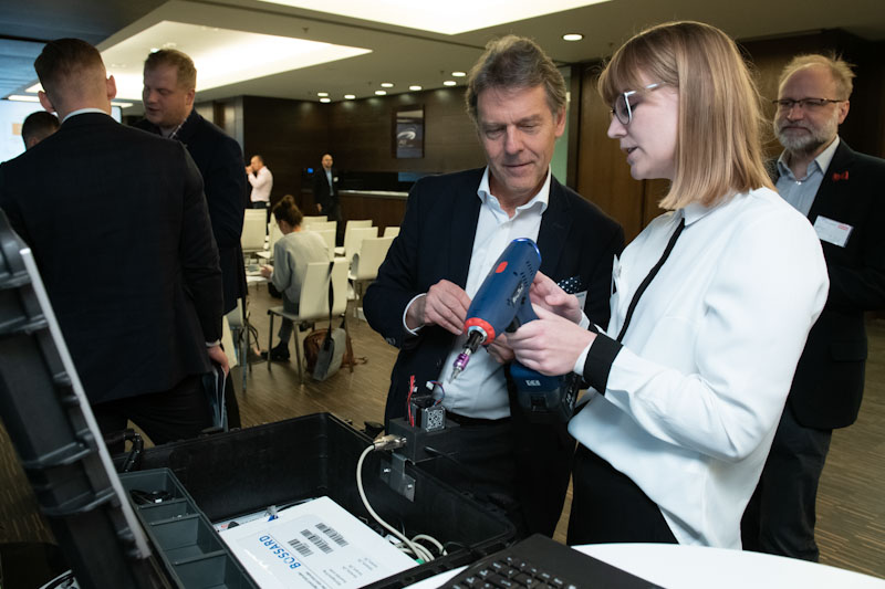 Prezentacja demo rozwiązania Smart Factory Assembly firmy Bossard na konferencji Polish Swiss 4.0 Roundtable 2019